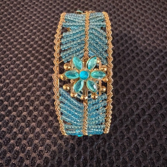 Boho Blue Beaded Cuff Bracelet with Turquoise Flower Detail - Picture 4 of 9